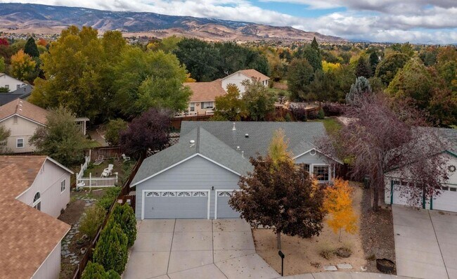 Foto del edificio - Southwest Reno Hidden Gem - Stunning Back ...