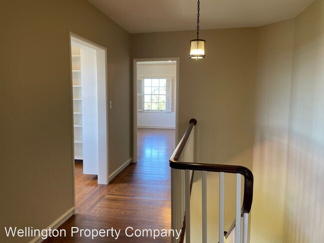 Building Photo - 3 br, 2.5 bath House - 22 Alta Ave.