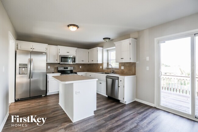Building Photo - 7206 Rymeg St