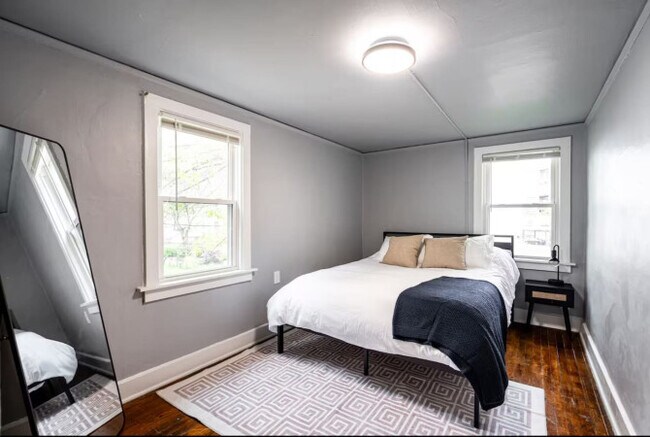 Foto del edificio - 1529 N Jefferson St