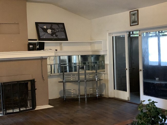 Foto del edificio - 6222 Banner Ave