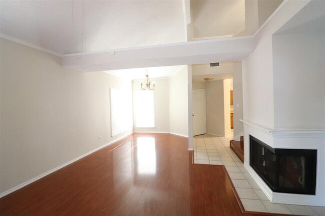 Building Photo - 1657 Kingspoint Dr