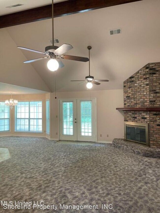 Building Photo - 3 br, 2.5 bath House - 5900 Washington Avenue