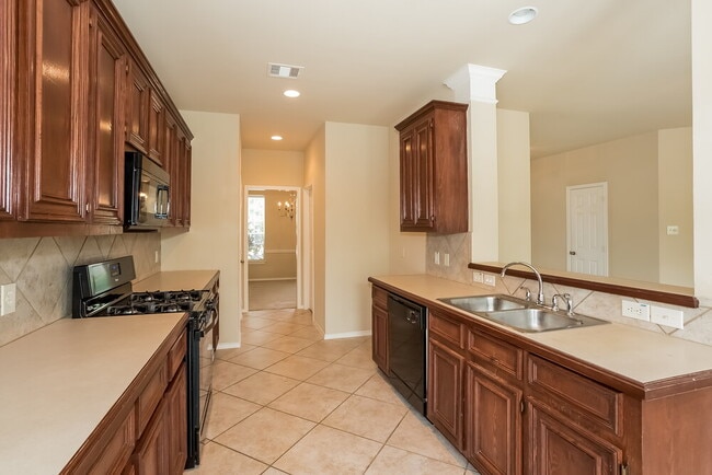 Foto del edificio - 9510 Wakefield Village Dr