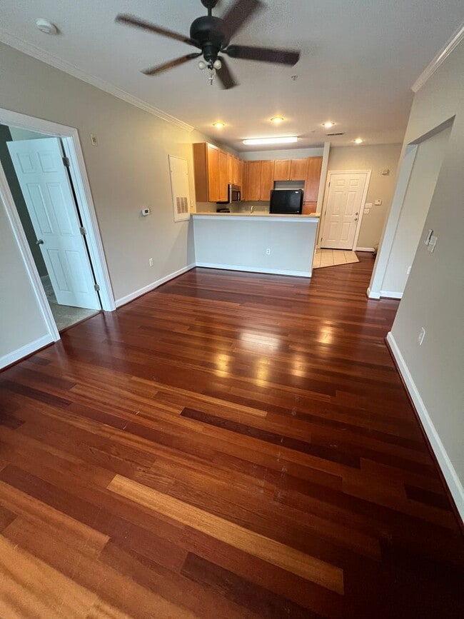 Building Photo - 2808 Bloomfield Ln
