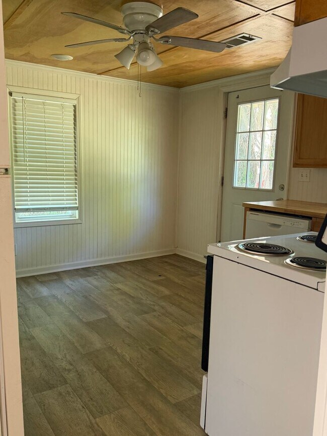 Foto del edificio - 159 Circle Dr