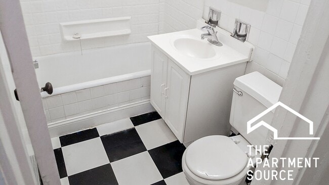 Photo - 638 W Arlington Pl Apartment