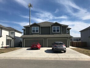Building Photo - 1788 Tristan Trl