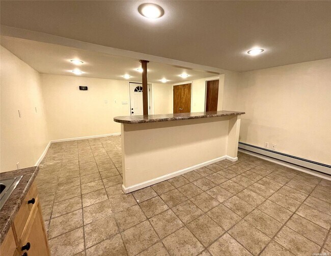 Foto del edificio - 171 Wood Rd