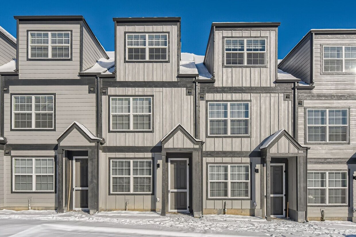 1969 Newland Ct, Lakewood, CO 80214 Townhome Rentals in Lakewood CO