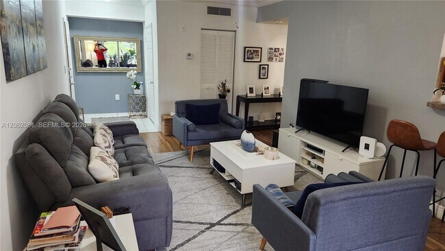 Foto del edificio - 11601 SW 2nd St