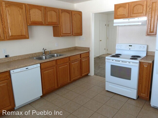 Building Photo - 3 br, 1.5 bath House - 1815 YAKIMA  LN.