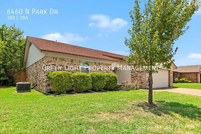 Foto del edificio - 6460 N Park Dr
