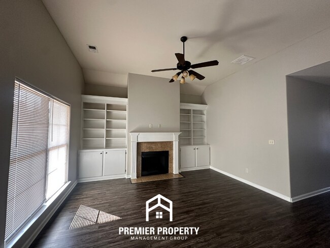 Building Photo - 2274 Southern Woods Dr