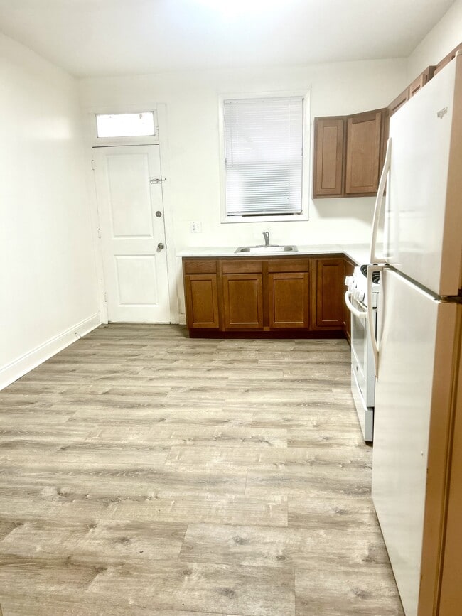 Photo - 1660 Normal Ave Townhome