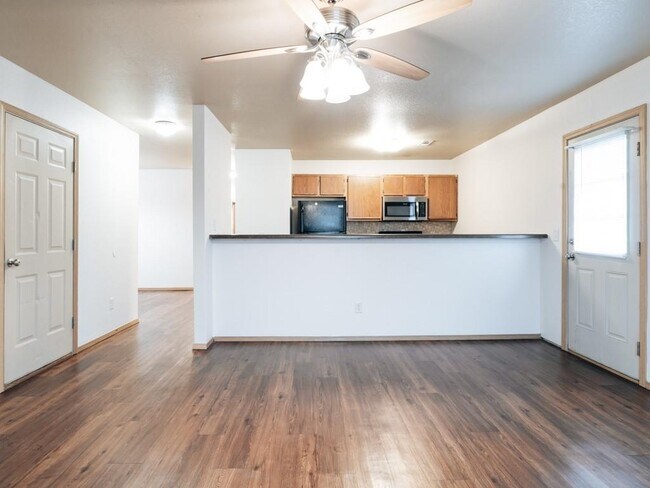 Foto del edificio - 863 Meadowlands Dr