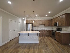 Building Photo - 3000 N Conway Dr