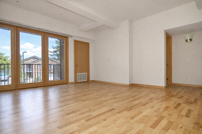 Building Photo - 22 Dayton