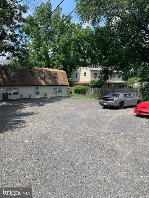 Building Photo - 1106 Bristol Pike