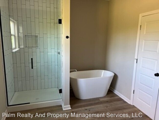 Foto del edificio - 4 br, 2.5 bath House - 6407 Wildwood Court
