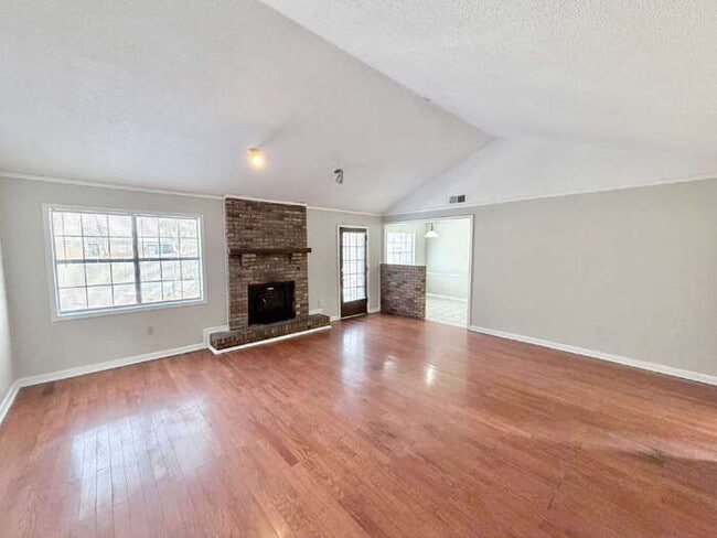 Building Photo - 7288 Hollorn Ln