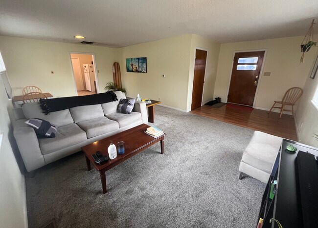 Foto del edificio - 1520 White Ave