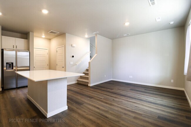 Foto del edificio - New Townhome in Downtown Johnstown