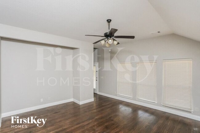Foto del edificio - 528 Sagebrush Ln