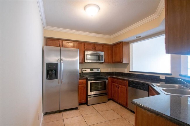Building Photo - 9601 Forest Ln