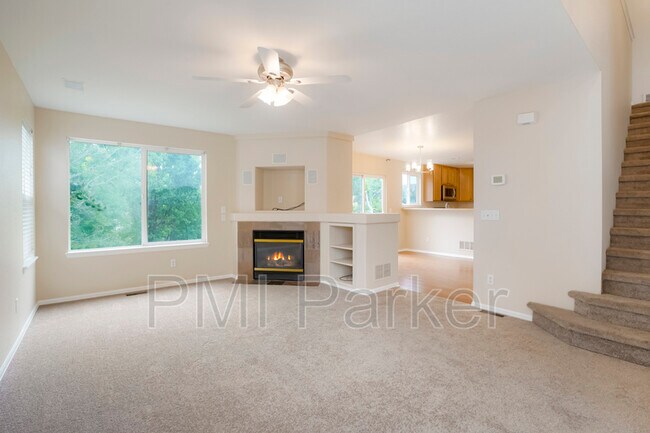 Foto del edificio - 8374 Bed Straw St