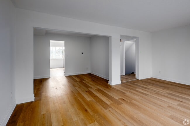 Building Photo - Oakview Heights