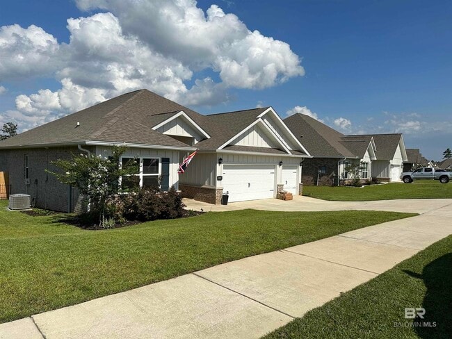 Building Photo - 12941 Sanderling Lp