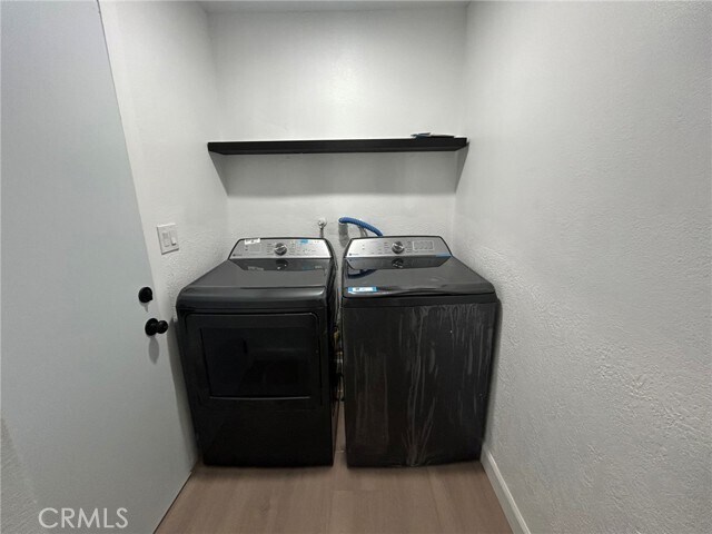 Foto del edificio - 12040 Woodbridge Dr
