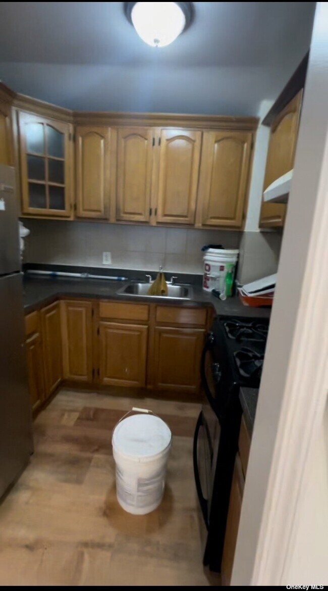 Foto del edificio - 129-16 145th St