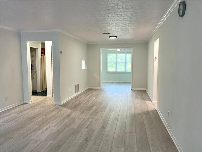 Foto del edificio - 14 St Claire Ln NE