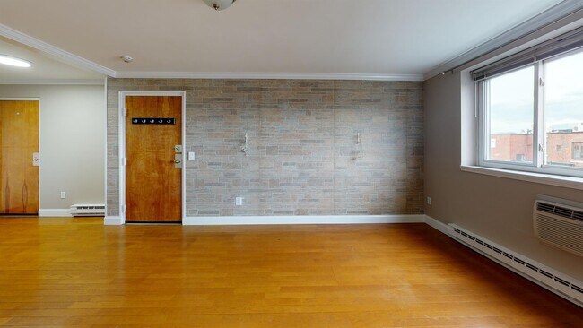Photo - 326 Broadway Townhome
