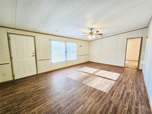 Foto del edificio - 1006 E 3rd St