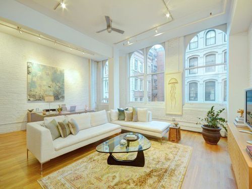 Primary Photo - 101 White St