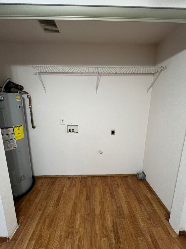 Building Photo - Sundial Apartments