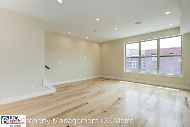 Foto del edificio - 3 br, 3 bath House - 619 Newton place NW #...