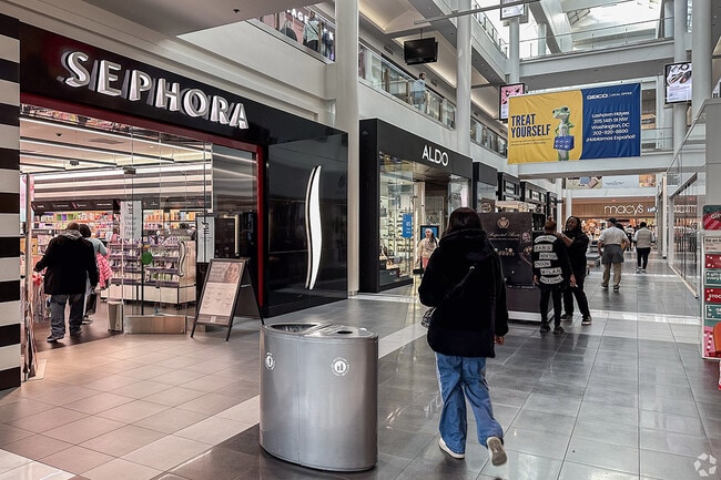 Residents frequent Fashion Centre for shopping.