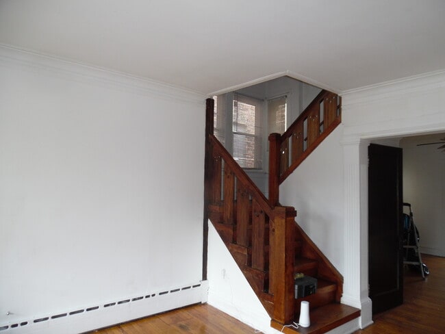 Building Photo - 6520 S Rockwell St