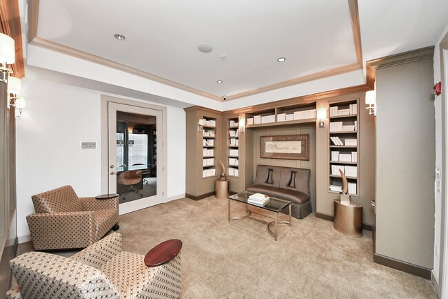 Building Photo - 6363 San Felipe St