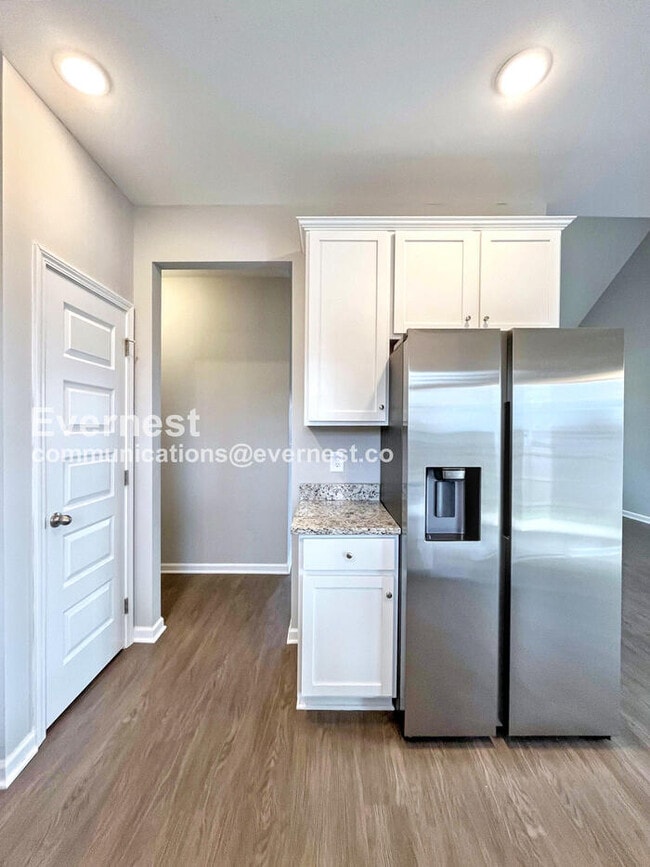 Building Photo - 1413 Pipeline Ave