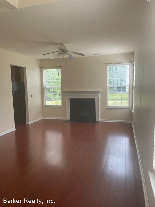 Building Photo - 3 br, 2.5 bath House - 4 Autumn Leaf Ln