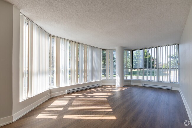 2 chambres, 1 salle de bain - Salon - Parkway Village