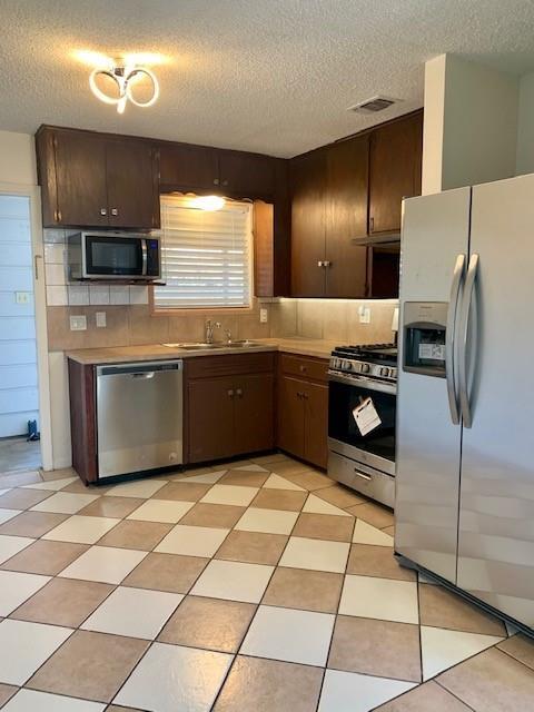 Building Photo - 5700 Blythewood Dr