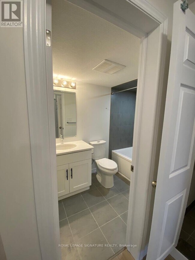 Photo du bâtiment - 26 Lomond Ln