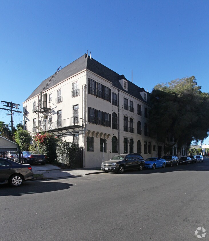 Building Photo - 4848 Lexington Ave