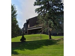 Building Photo - 7301 W 101st St